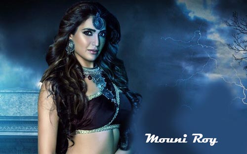 Mouni Roy in Naagin InsTube