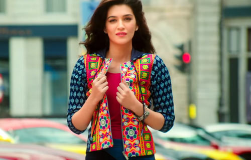 Kriti Sanon as Ishita in Dilwale