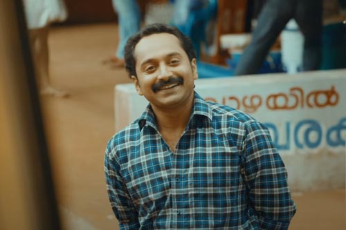 Fahadh Faasil as Mahesh