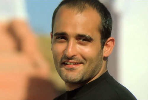 Akshaye Khanna as Jeetu