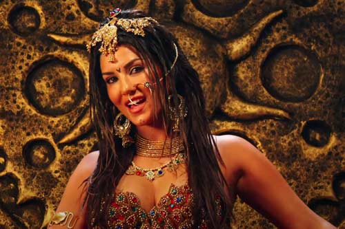 Sunny Leone as Leela